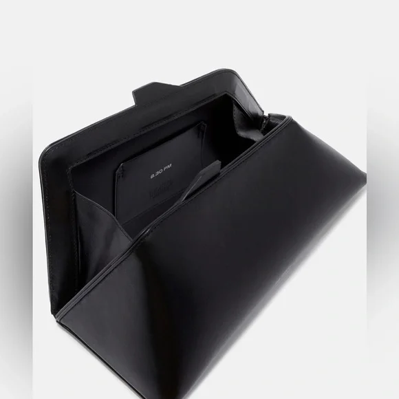 THE ATTICO 8.30 PM CLUTCH - Picture 5 of 6